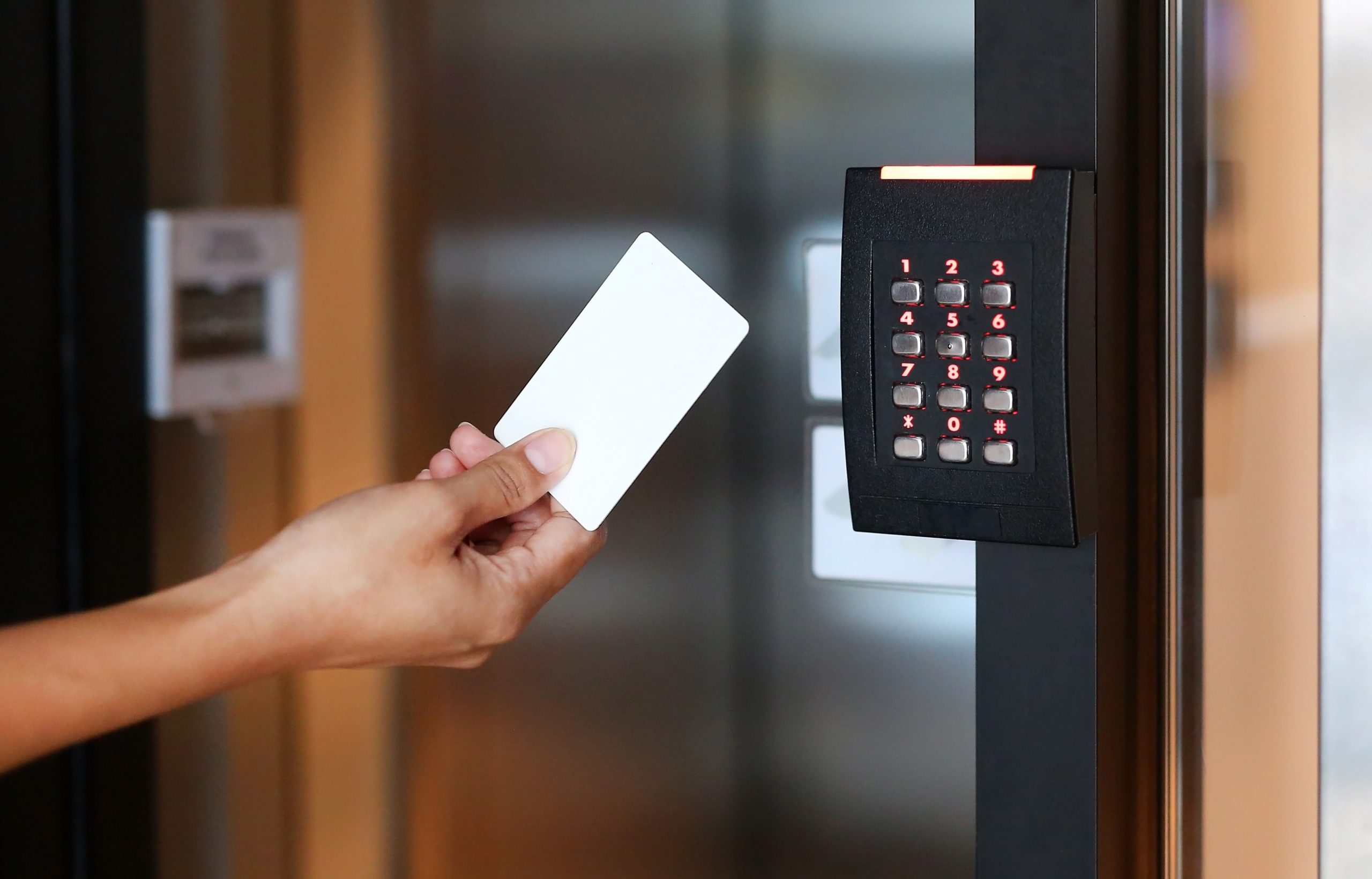 How to Choose the Right Door Access Control System for Your Business