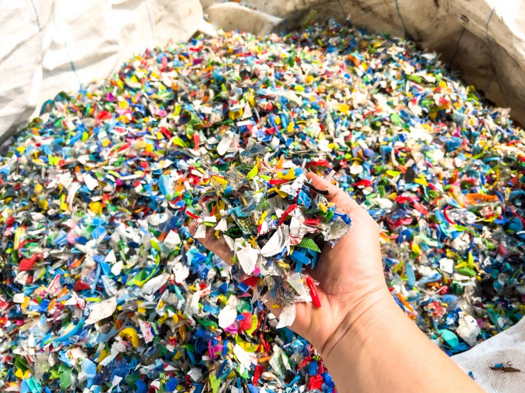 Turning Waste into Wealth: The Importance of Recycling Plastics